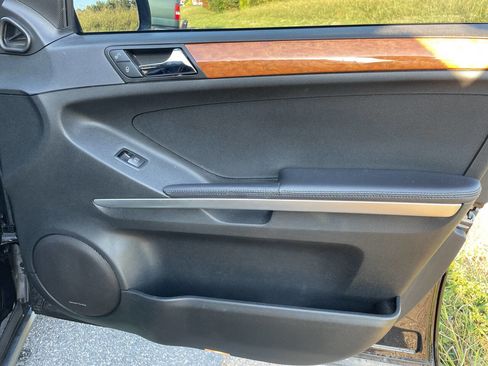 Used 2007 Mercedes-Benz ML 320 4MATIC image 24