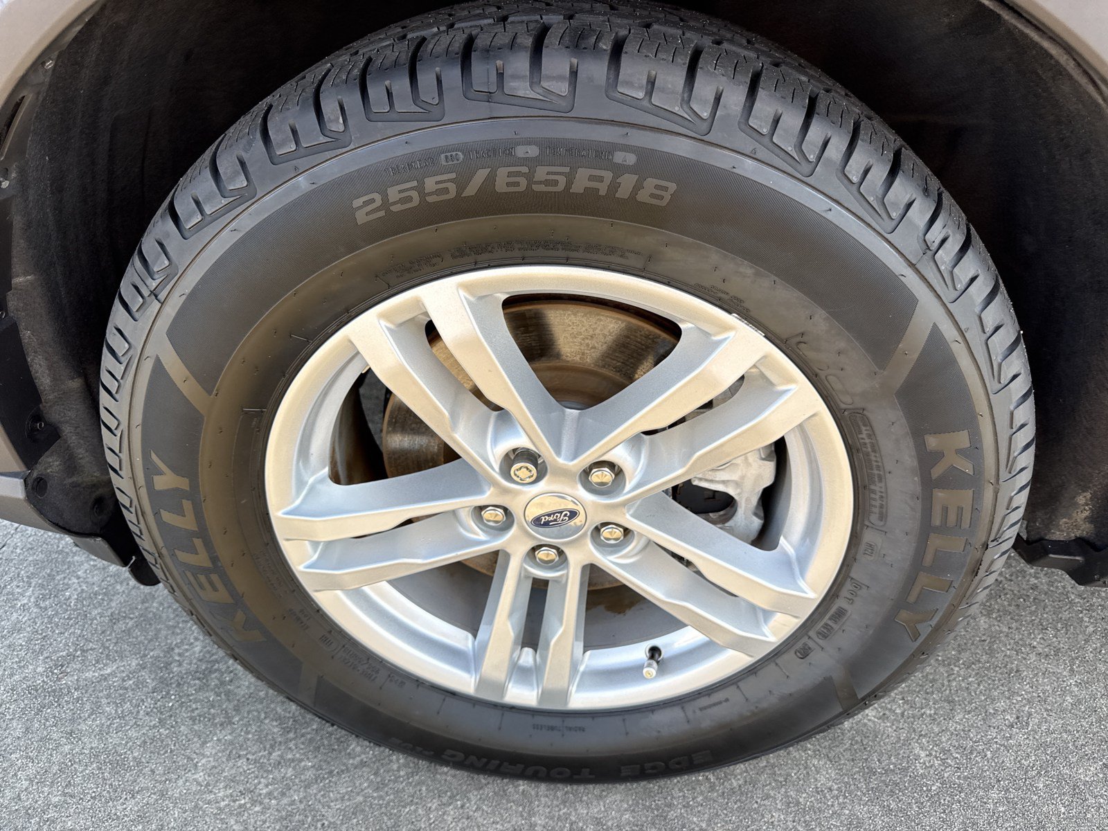 Used 2023 Ford Explorer XLT RWD image 10