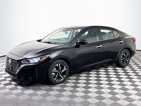 Used 2024 Nissan Sentra SV image 4