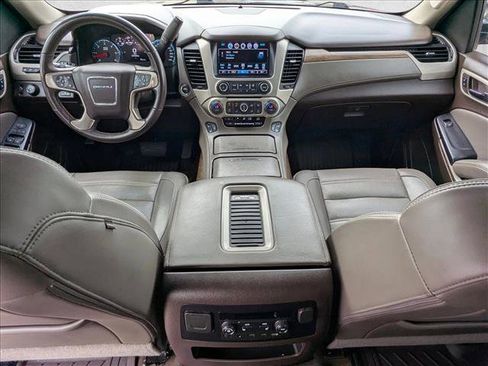 Used 2018 GMC Yukon Denali w/ Denali Ultimate Package image 28