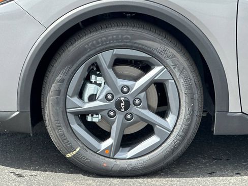 New 2026 Kia K4 FWD image 24