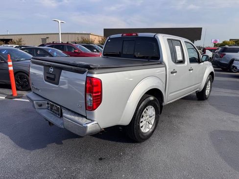 Used 2014 Nissan Frontier SV RWD image 5