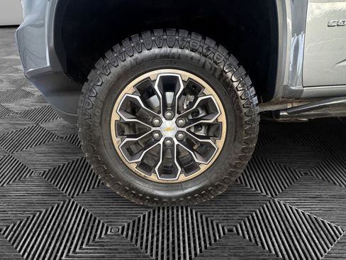Used 2021 Chevrolet Colorado ZR2 image 9
