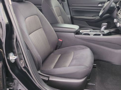 Used 2024 Nissan Altima 2.5 SV image 20