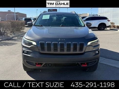 Used 2021 Jeep Cherokee Trailhawk w/ Comfort/Convenience Group AWD/4WD image 4