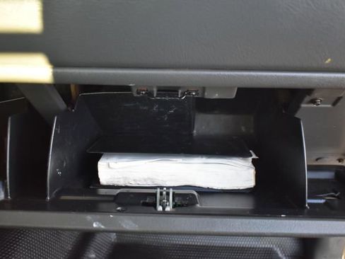 Used 2005 Chevrolet Silverado 3500 W/T w/ Snow Plow Prep Package image 26