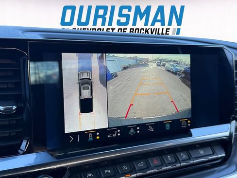 Used 2023 Chevrolet Silverado 1500 High Country w/ Z71 Off-Road Package image 14