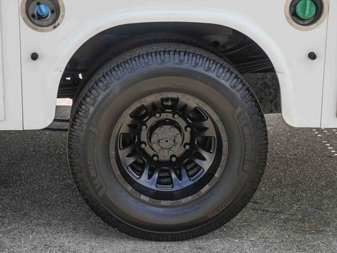 Used 2019 Ford F350 XL w/ Power Equipment Group RWD image 11