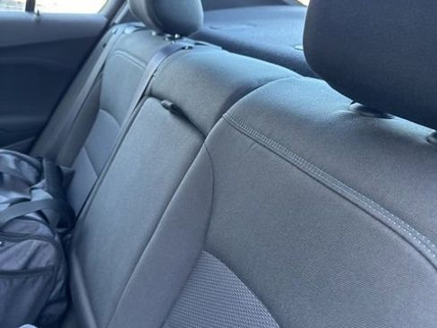 Used 2017 Chevrolet Cruze LT w/ Convenience Package image 12