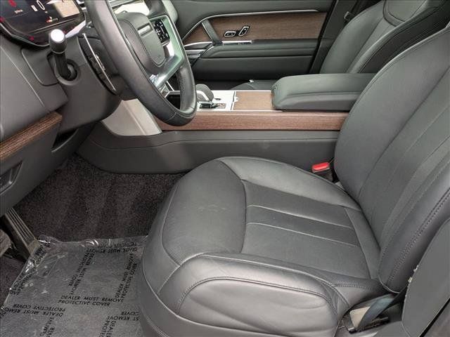 Certified 2024 Land Rover Range Rover SE AWD/4WD image 17
