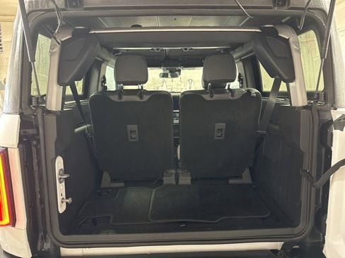 Used 2023 Ford Bronco Wildtrak image 17