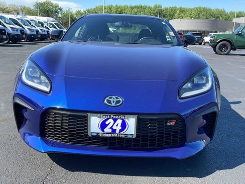 Used 2025 Toyota GR86 Premium w/ ALL Weather Mat Package (TMS) RWD image 8