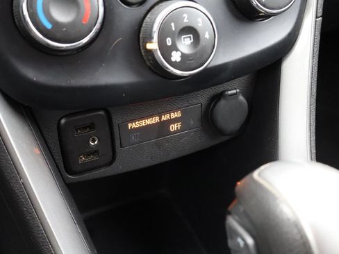 Used 2019 Chevrolet Trax LT w/ Driver Confidence Package FWD image 26