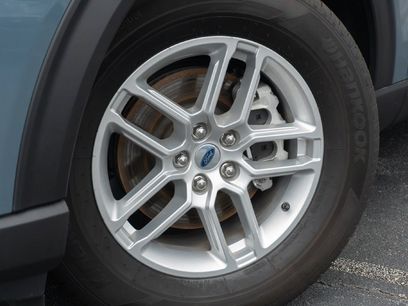 Used 2025 Ford Explorer Active