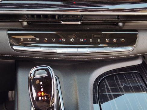 Used 2023 Cadillac Escalade Sport image 18