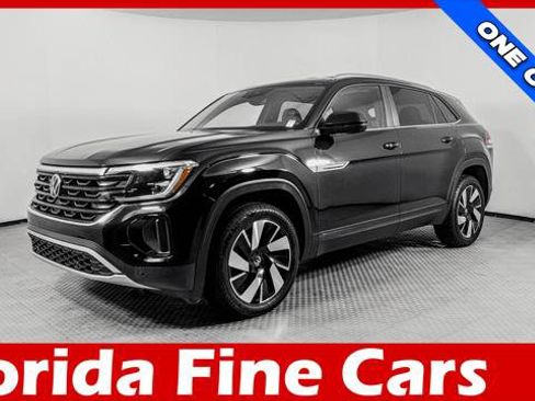 Used 2024 Volkswagen Atlas Cross Sport SE FWD image 1