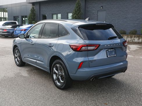 Used 2023 Ford Escape ST-Line w/ Tech Pack #1 AWD/4WD image 5