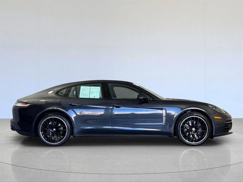 Used 2022 Porsche Panamera 4 Platinum Edition image 9