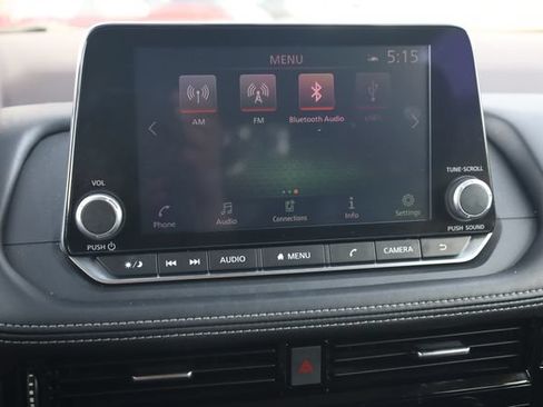 Used 2021 Nissan Rogue SL FWD image 17
