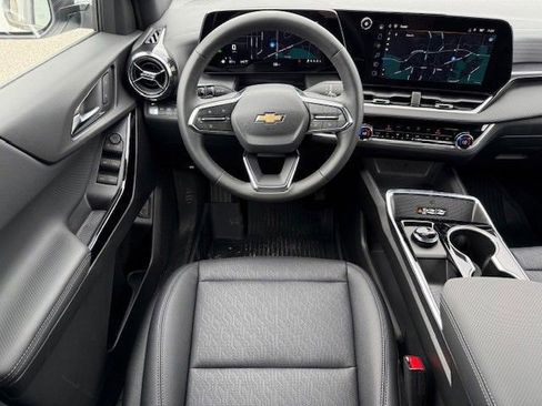 New 2026 Chevrolet Equinox LT w/ Convenience Package II image 26