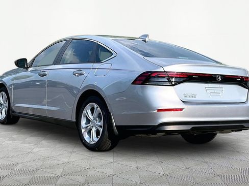Used 2025 Honda Accord LX image 5