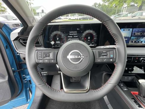 New 2025 Nissan Kicks SR image 16