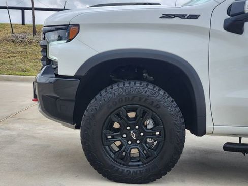 Used 2024 Chevrolet Silverado 1500 ZR2 w/ Technology Package AWD/4WD image 11