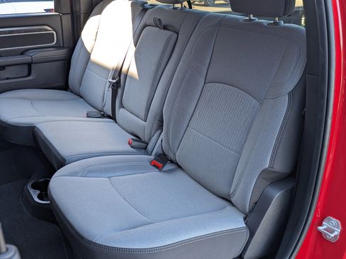 Used 2024 RAM 2500 Big Horn w/ Bed Utility Group image 17