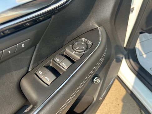 Used 2022 Buick Envision Essence w/ Technology Package II AWD/4WD image 15