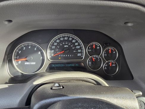 Used 2006 GMC Envoy Denali image 15