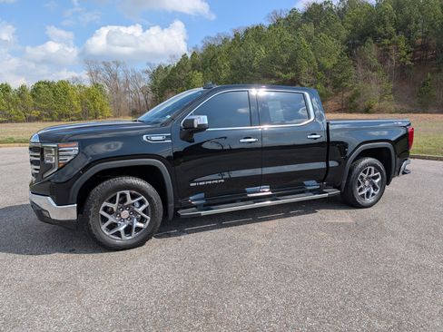 Used 2025 GMC Sierra 1500 SLT w/ SLT Premium Plus Package image 5