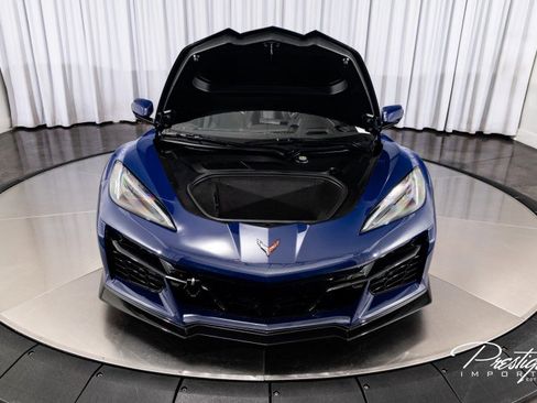 Used 2025 Chevrolet Corvette Z06 w/ Stealth Interior Trim Package image 6