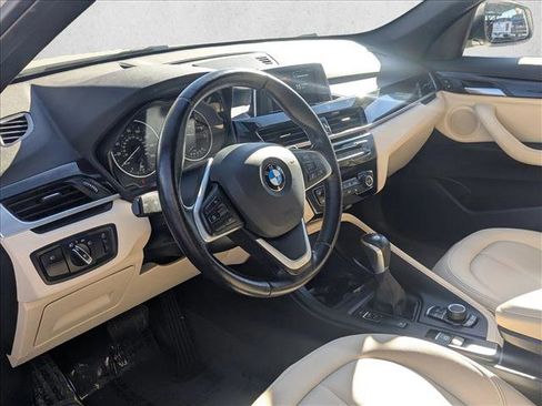 Used 2018 BMW X1 xDrive28i image 10