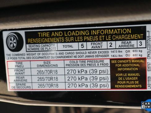 Used 2020 Nissan Titan SV w/ SV Convenience Package image 49