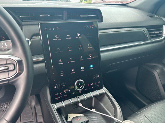 Used 2025 GMC Terrain Elevation w/ Elevation Premium Package AWD/4WD image 13
