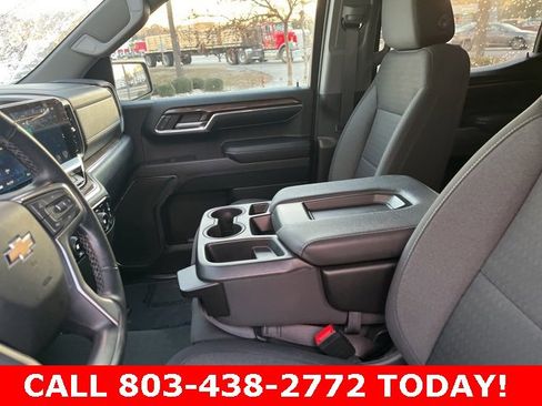 Used 2023 Chevrolet Silverado 1500 LT w/ Protection Package image 9