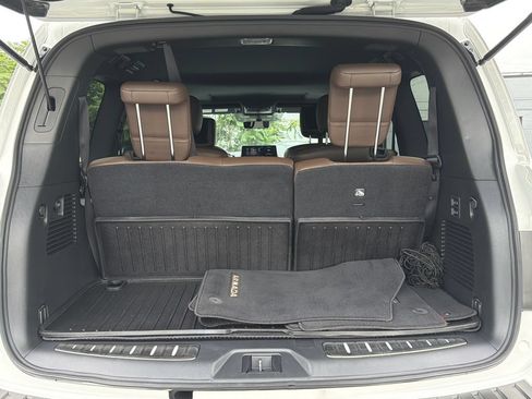 Used 2023 Nissan Armada Platinum w/ Captain's Chairs Package AWD/4WD image 6