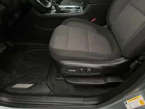 Certified 2023 Chevrolet Traverse LT image 13