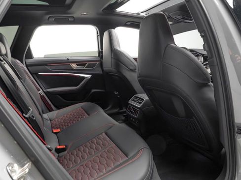 Used 2025 Audi RS 6 performance image 42