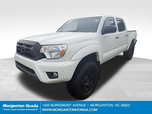 Used 2015 Toyota Tacoma PreRunner w/ SR5 Package RWD image 3