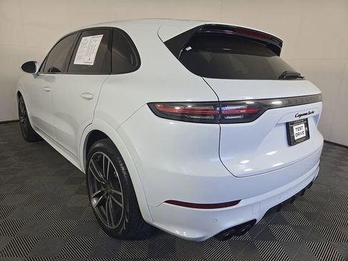 Used 2021 Porsche Cayenne Turbo AWD/4WD image 7