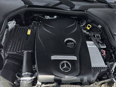 Used 2017 Mercedes-Benz E 300 image 20