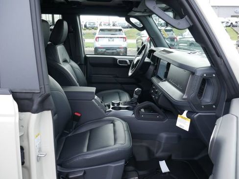 New 2026 Ford Bronco Badlands AWD/4WD image 25