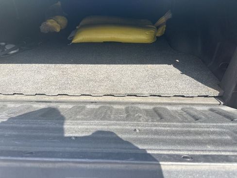 Used 2018 RAM 1500 Big Horn image 8