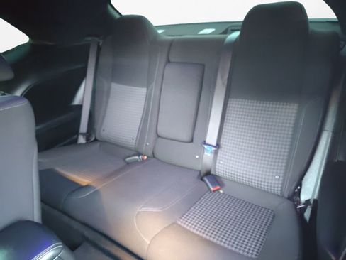 Used 2023 Dodge Challenger SXT image 21