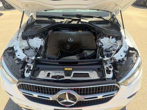 Certified 2024 Mercedes-Benz GLC 300 image 24