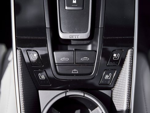 Used 2025 Porsche 911 Turbo S image 65