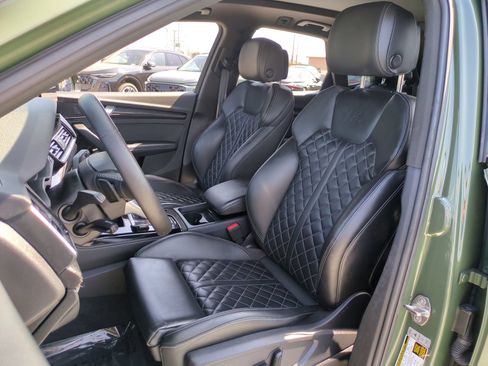 Used 2023 Audi SQ5 Premium Plus AWD/4WD image 30