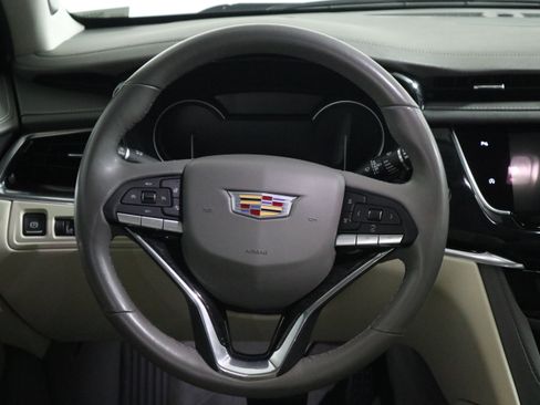 Used 2024 Cadillac XT6 Premium Luxury FWD image 16