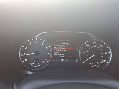 Certified 2024 Nissan Frontier SL AWD/4WD image 10